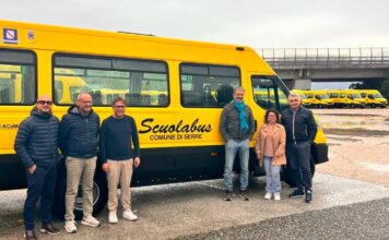 Serre, un nuovo scuolabus per un trasporto scolastico più sostenibile